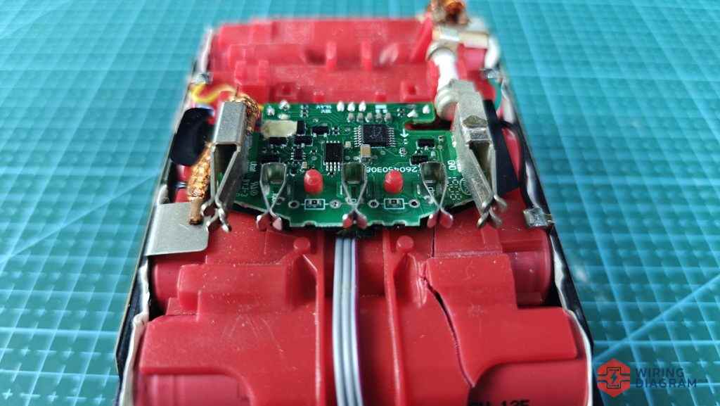 bosch-18v-battery-closed-pins