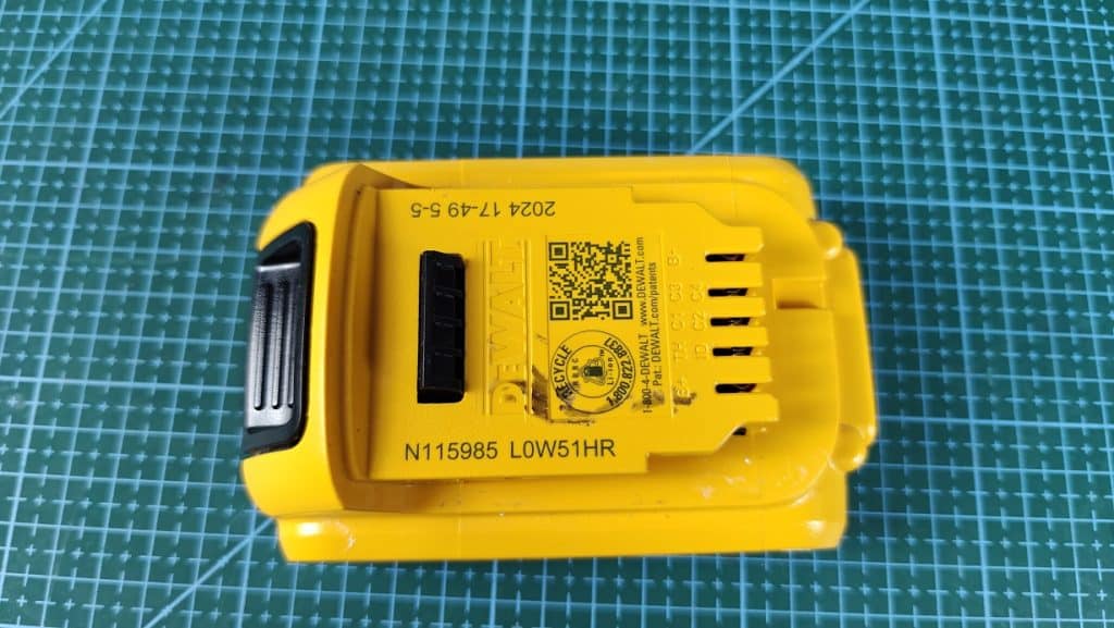 dewalt-20v-battery