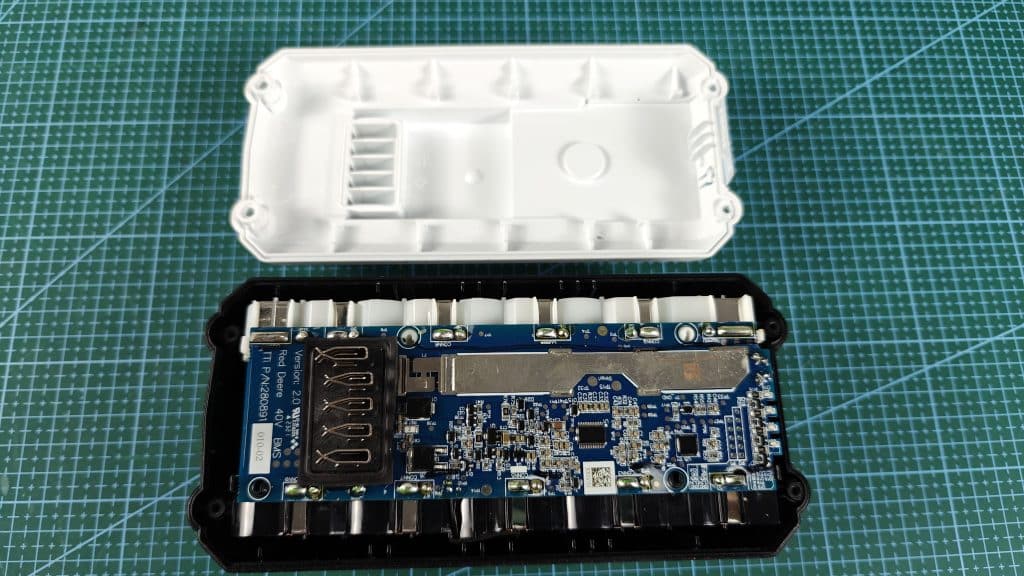 hart-40v-battery-inside