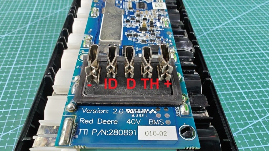 hart-40v-battery-terminal