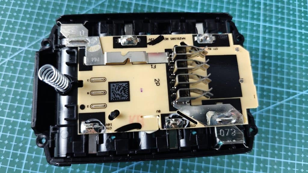 porter-cable-20v-battery-pcv-top