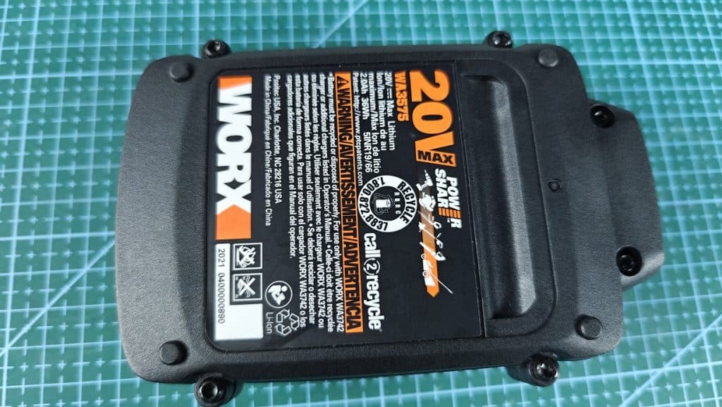 worx-20v-battery-bottom